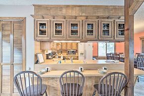 14 Mi to Ski Apache: Ruidoso Home w/ Deck & Grill!