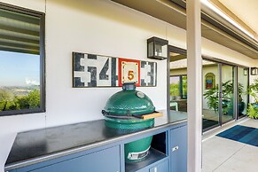 Luxe Mid-century Austin Home w/ Canyon Views