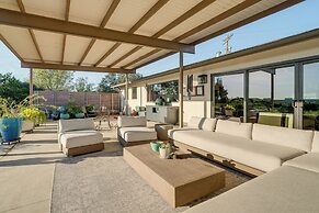 Luxe Mid-century Austin Home w/ Canyon Views