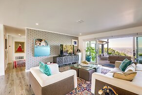 Luxe Mid-century Austin Home w/ Canyon Views