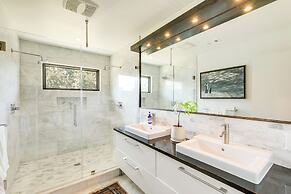 Luxe Mid-century Austin Home w/ Canyon Views