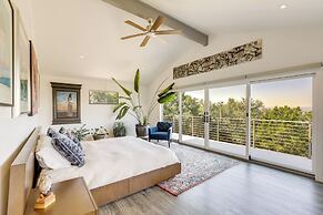 Luxe Mid-century Austin Home w/ Canyon Views