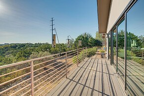 Luxe Mid-century Austin Home w/ Canyon Views