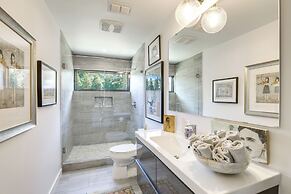 Luxe Mid-century Austin Home w/ Canyon Views