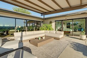 Luxe Mid-century Austin Home w/ Canyon Views