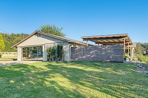 Luxe Mid-century Austin Home w/ Canyon Views