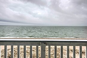 Breezy Beachfront Condo in Heart of Corpus Christi