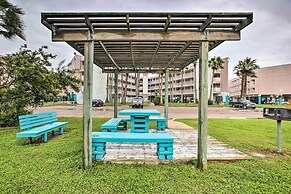 Breezy Beachfront Condo in Heart of Corpus Christi