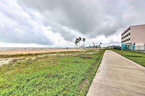 Breezy Beachfront Condo in Heart of Corpus Christi