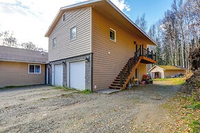 Convenient Fairbanks Guest Suite w/ Grill!