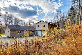 Convenient Fairbanks Guest Suite w/ Grill!