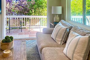 Cozy Cali Condo, Walk to Summerland Beach!
