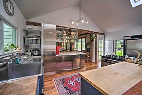 Renovated Catskills Farmhouse w/ Game Room!