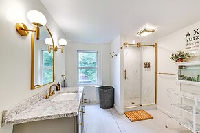 Renovated Catskills Farmhouse w/ Game Room!