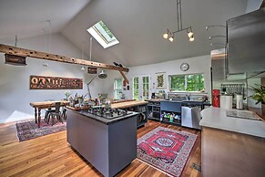 Renovated Catskills Farmhouse w/ Game Room!