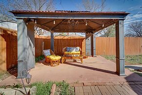 Updated Lubbock Vacation Rental With Yard!