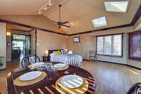 Updated Lubbock Vacation Rental With Yard!