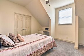 Waterfront Family Home w/ Patio in Hitchcock
