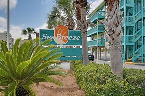 Vibrant Gulf Shores Getaway w/ Pool & Beach Access