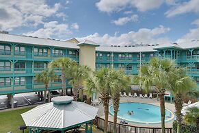 Vibrant Gulf Shores Getaway w/ Pool & Beach Access
