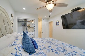 Vibrant Gulf Shores Getaway w/ Pool & Beach Access