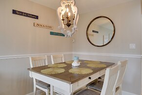 Vibrant Gulf Shores Getaway w/ Pool & Beach Access