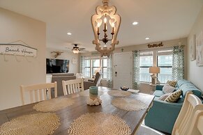 Vibrant Gulf Shores Getaway w/ Pool & Beach Access