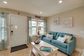 Vibrant Gulf Shores Getaway w/ Pool & Beach Access