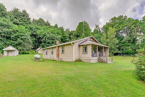 Pet-friendly Cashiers Cabin: Fire Pit, Near Lakes!