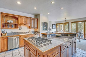 Expansive Edwards Condo on Main Street w/ Views!