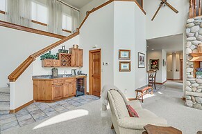 Expansive Edwards Condo on Main Street w/ Views!