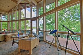 House on Lake of the Ozarks w/ Dock & Pool Table!