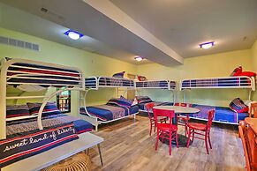 House on Lake of the Ozarks w/ Dock & Pool Table!