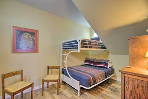 House on Lake of the Ozarks w/ Dock & Pool Table!