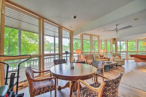 House on Lake of the Ozarks w/ Dock & Pool Table!