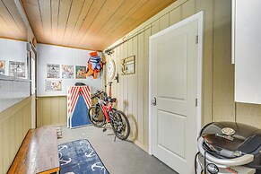 Riverside Retreat w/ Boat Dock in Sunny Astor!