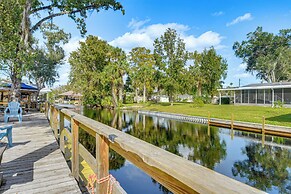 Riverside Retreat w/ Boat Dock in Sunny Astor!