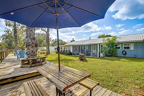 Riverside Retreat w/ Boat Dock in Sunny Astor!