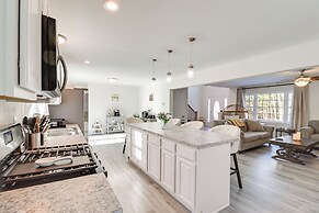 3 Mi to Kalahari: Pocono Summit Home w/ Pool Table