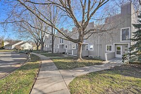 Lovely Iowa City Townhome ~ 3 Mi to Dtwn!