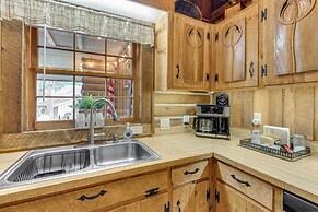 Murphy Cabin w/ Views < 1 Mi to Hiwassee Lake!