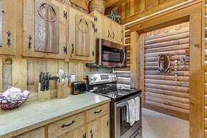 Murphy Cabin w/ Views < 1 Mi to Hiwassee Lake!