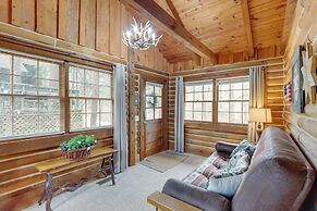 Murphy Cabin w/ Views < 1 Mi to Hiwassee Lake!