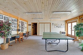 Murphy Cabin w/ Views < 1 Mi to Hiwassee Lake!