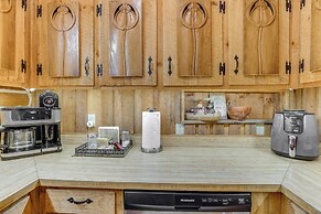 Murphy Cabin w/ Views < 1 Mi to Hiwassee Lake!