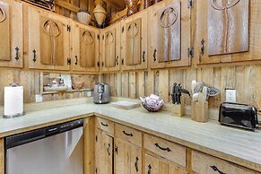 Murphy Cabin w/ Views < 1 Mi to Hiwassee Lake!