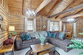 Murphy Cabin w/ Views < 1 Mi to Hiwassee Lake!