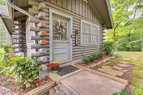 Murphy Cabin w/ Views < 1 Mi to Hiwassee Lake!