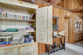 Murphy Cabin w/ Views < 1 Mi to Hiwassee Lake!