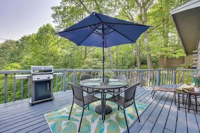 Murphy Cabin w/ Views < 1 Mi to Hiwassee Lake!